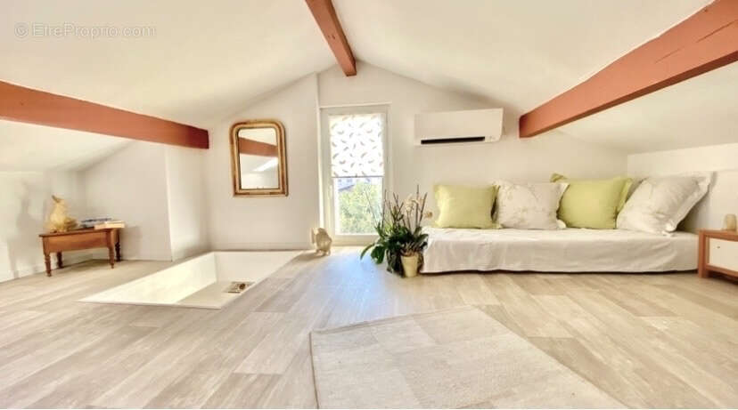 Appartement à SANARY-SUR-MER