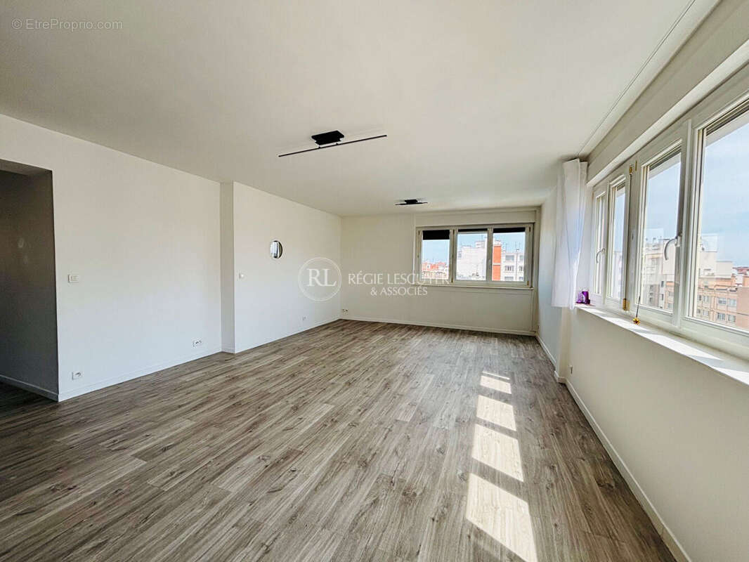 Appartement à LYON-6E