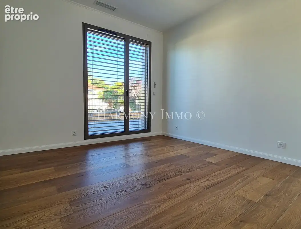 Villa neuve de 167 m2 avec 5 chambres et piscine - photo 15