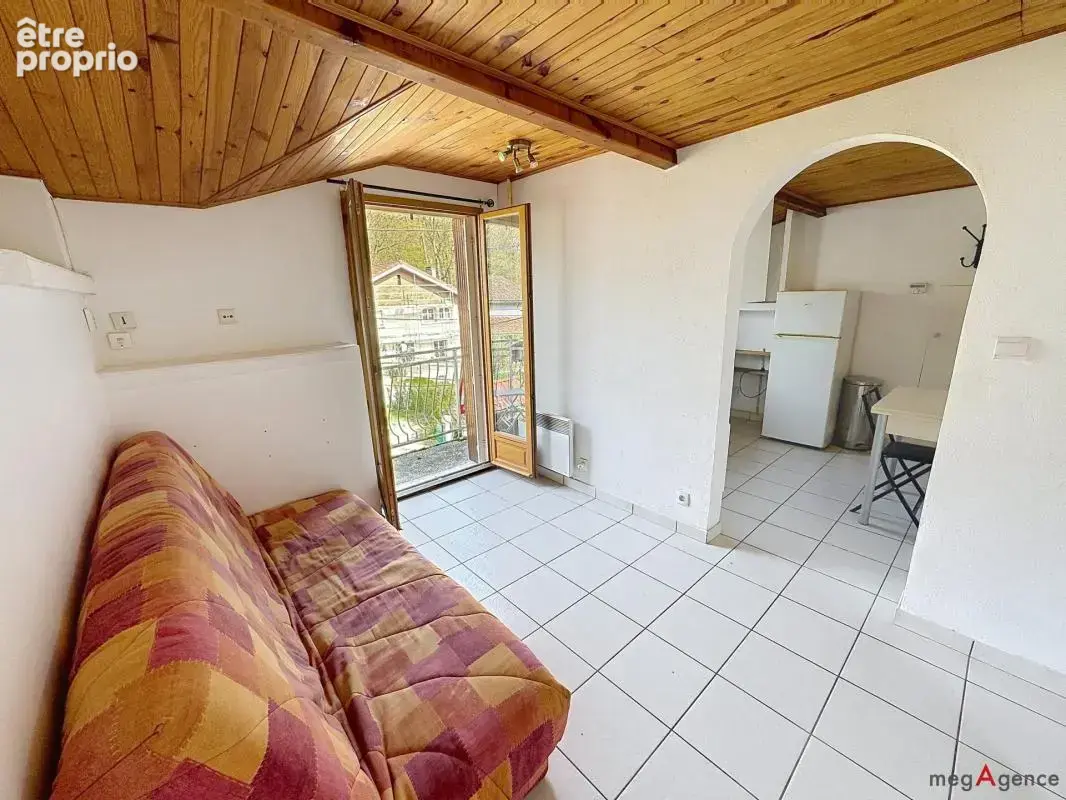 Appartement type 2 pièces en dernier étage - photo 3