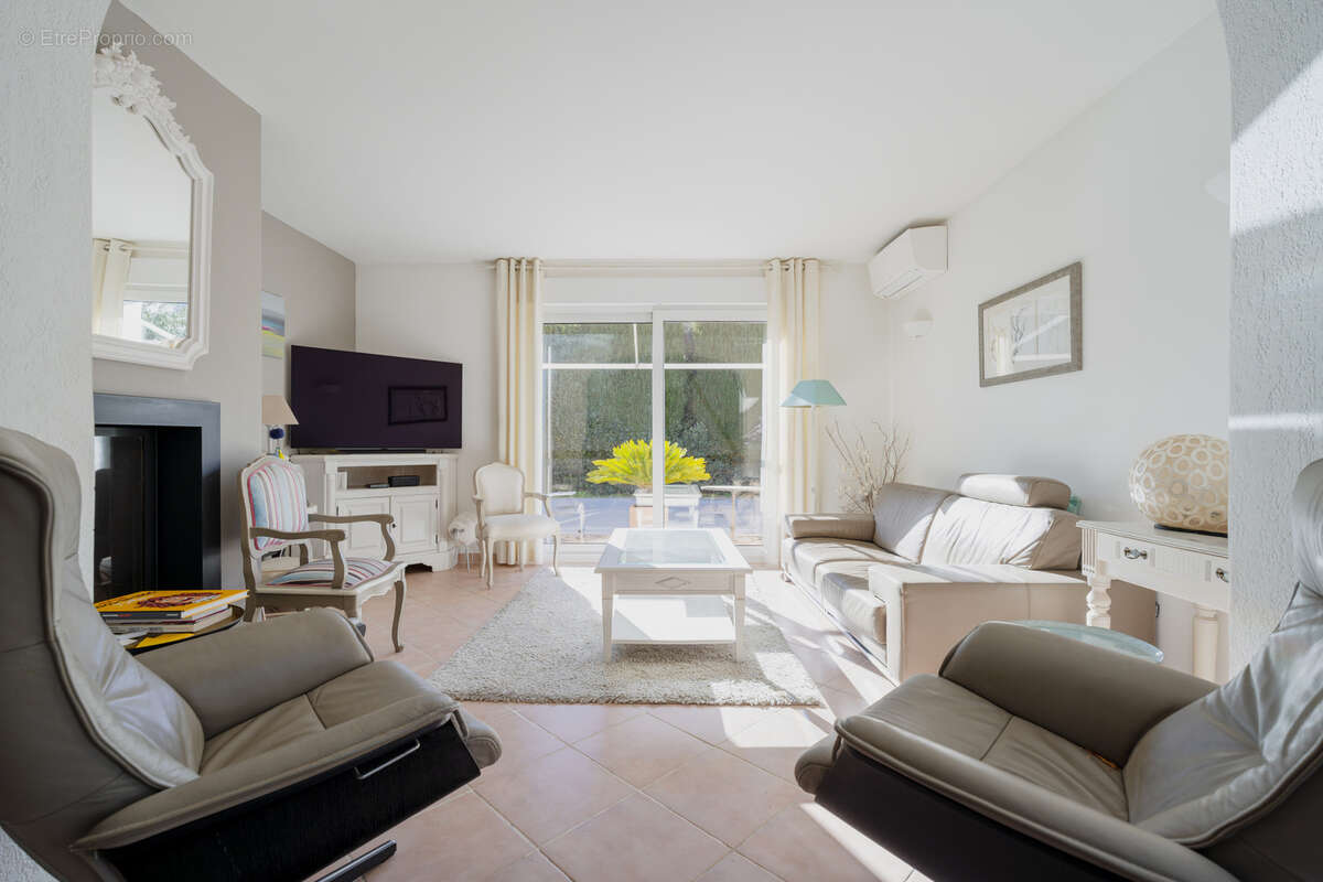 Maison à SIX-FOURS-LES-PLAGES