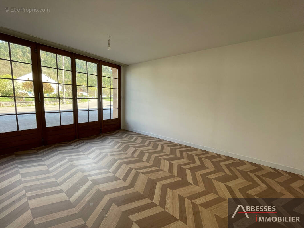 Appartement à DOMMARTIN-LES-REMIREMONT