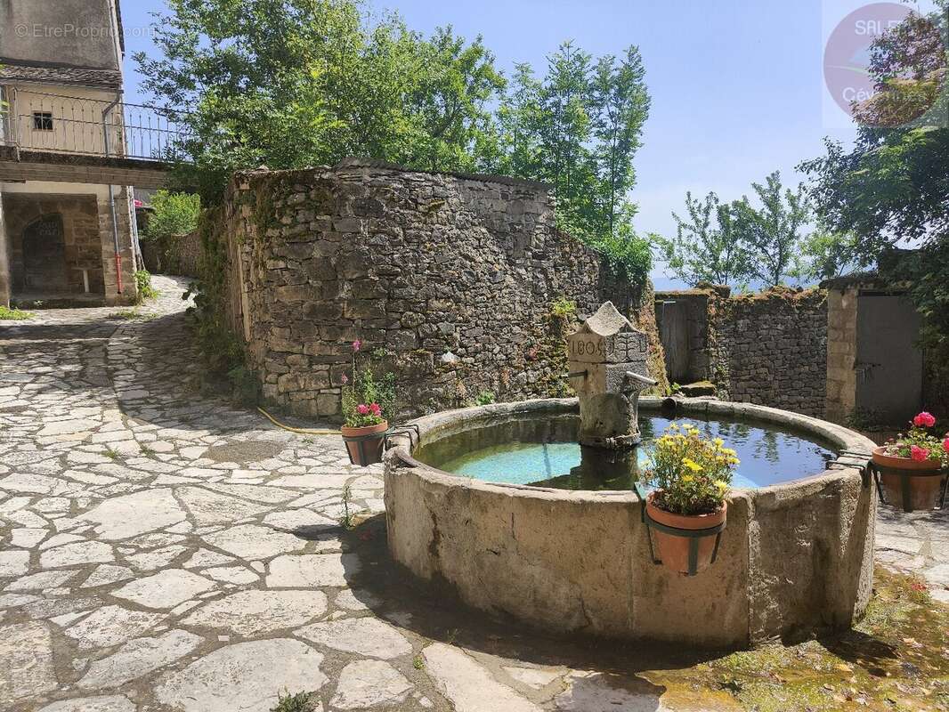 Maison de village - photo 8