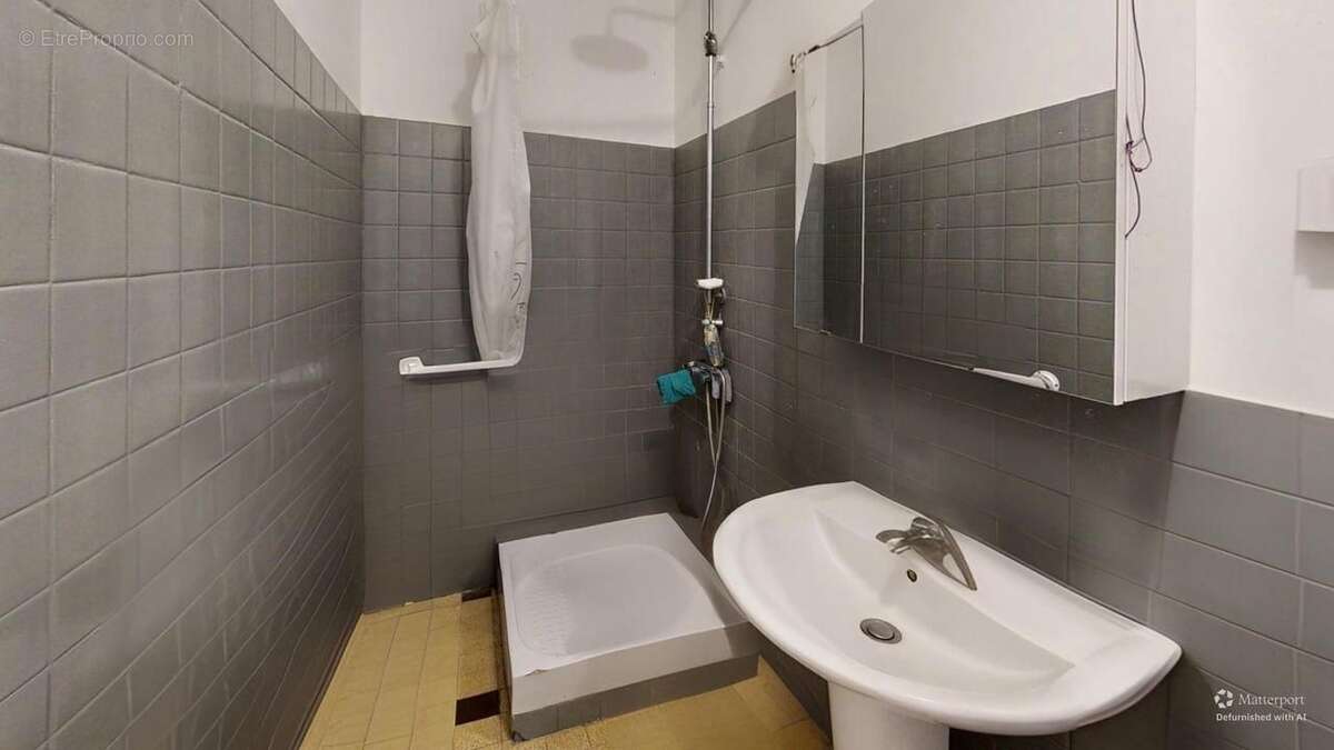 Appartement à MARSEILLE-6E