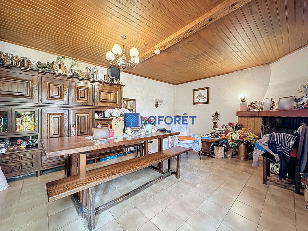 Maison à SAVIGNY-SUR-ORGE