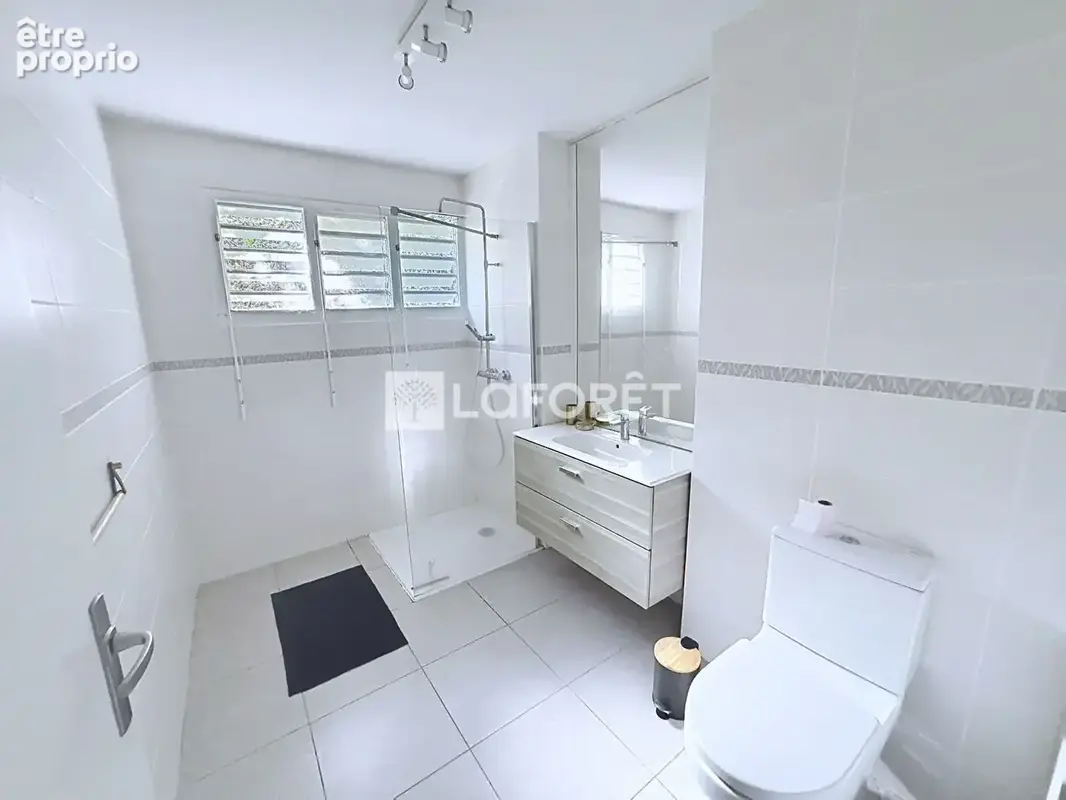 GOSIER DOMPIERRE Appartement  3 pièce(s) récent - photo 6
