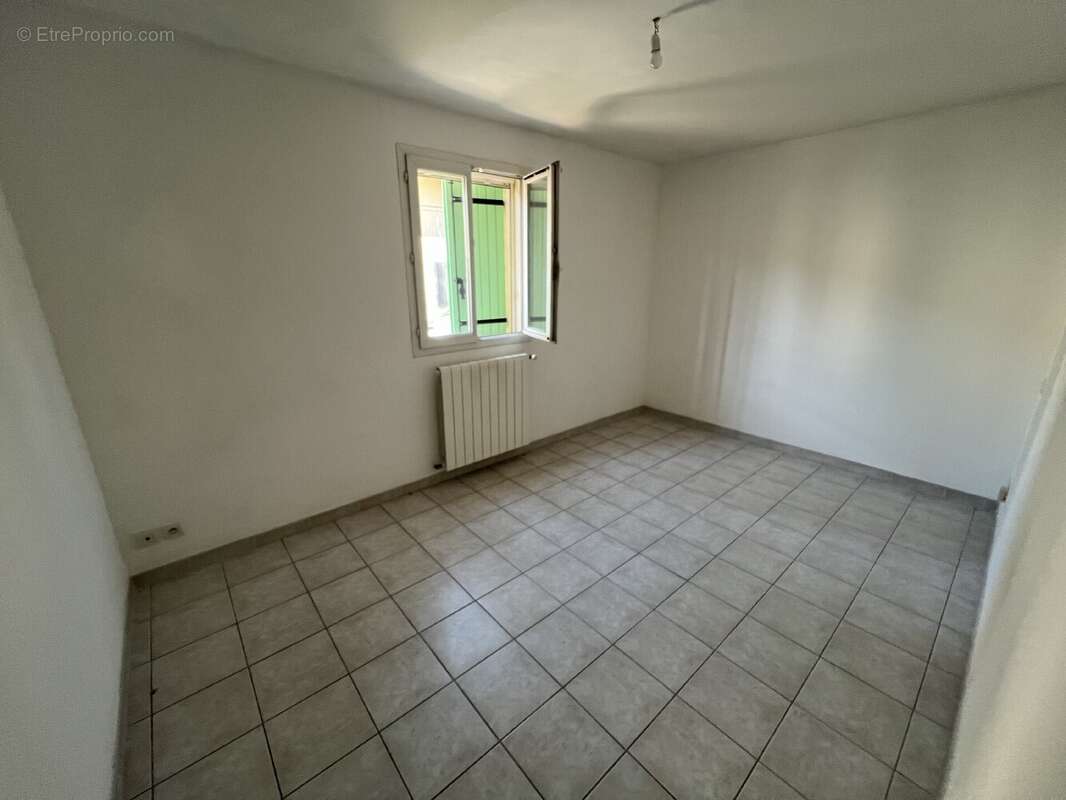 Appartement à EYGUIERES