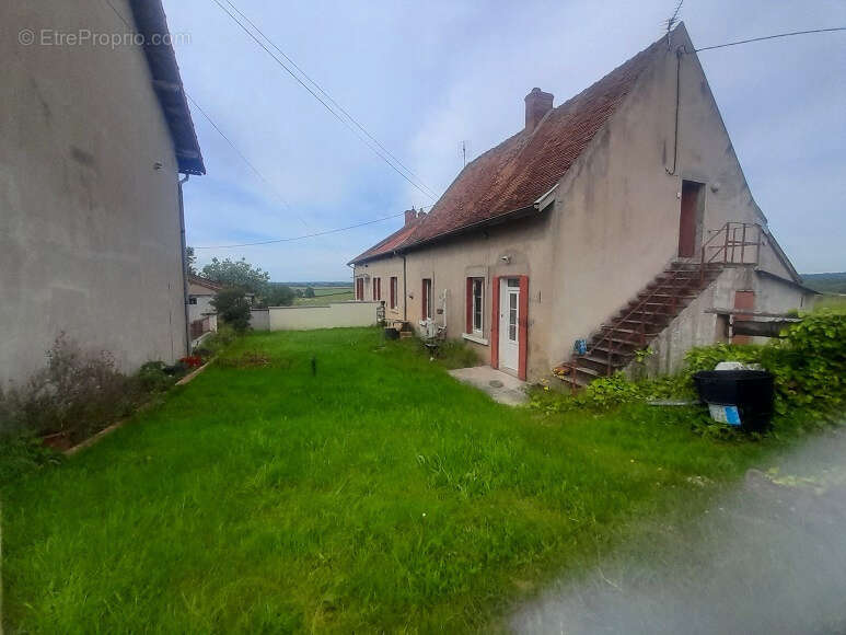 Maison à CIRY-LE-NOBLE