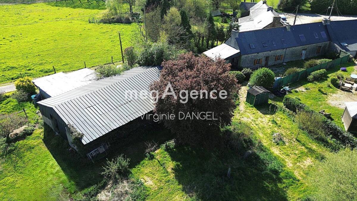 Maison à GUEHENNO
