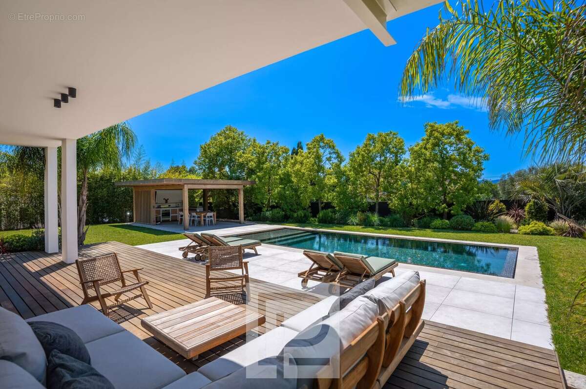 Maison à MOUGINS