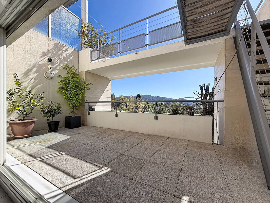 Appartement à MARSEILLE-12E