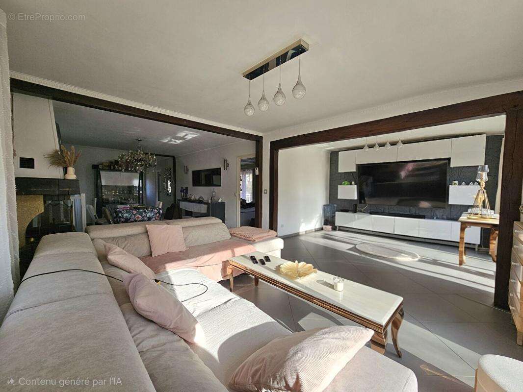 Maison à LE PERRAY-EN-YVELINES