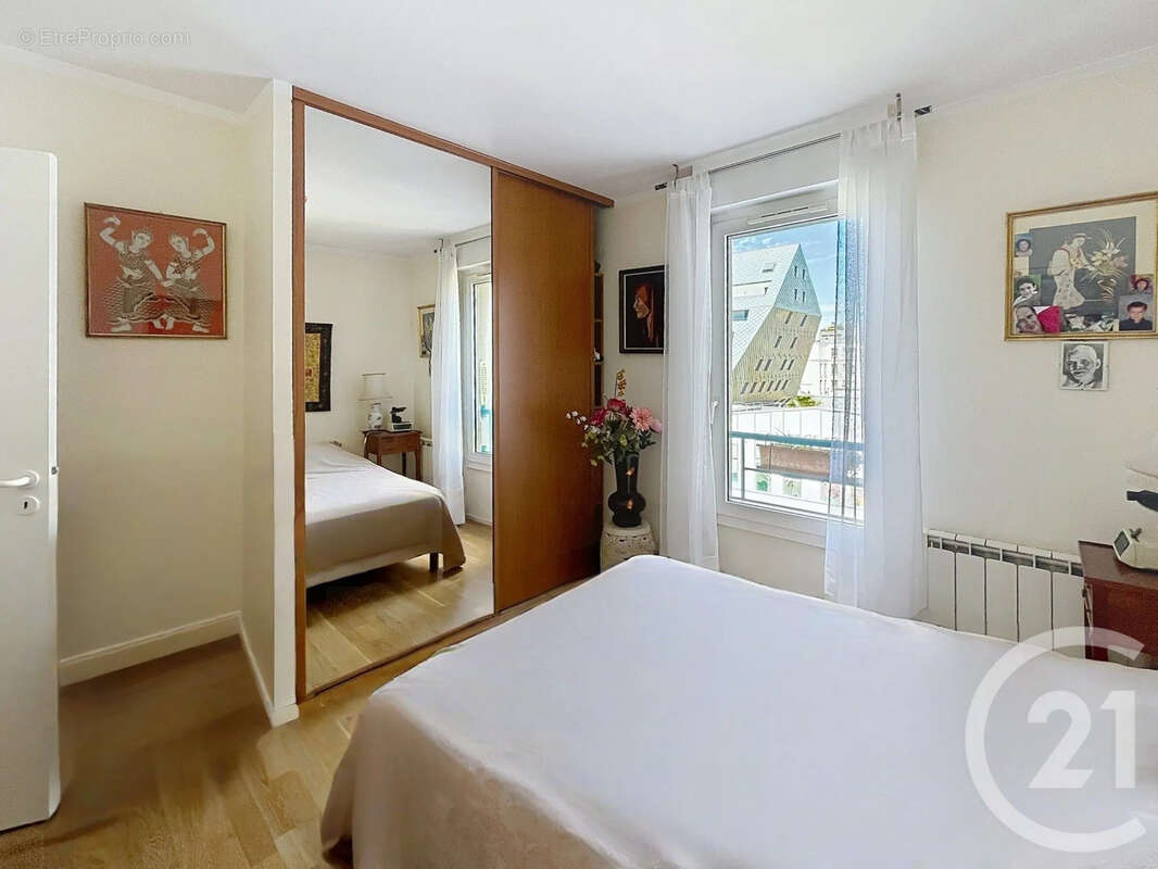 Appartement à PARIS-14E