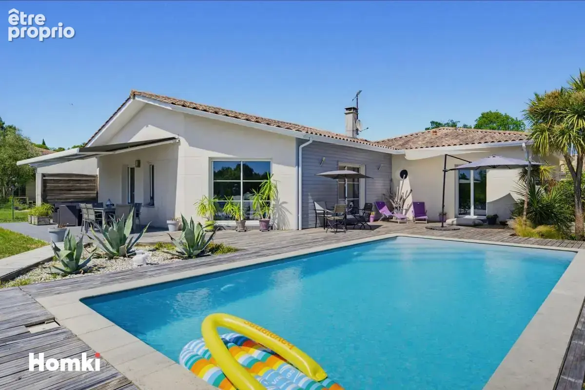 Maison/Villa T6 de 169 m² à Sainte-Eulalie 33560 - photo 1