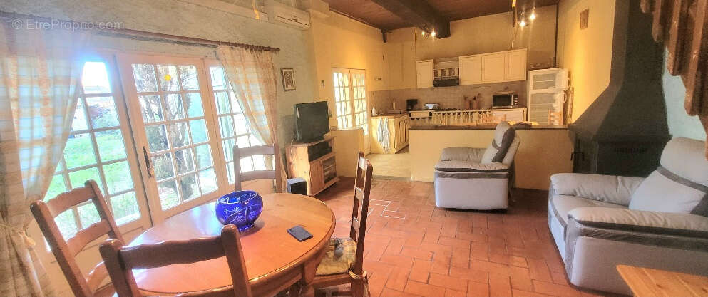 Maison à NEVIAN