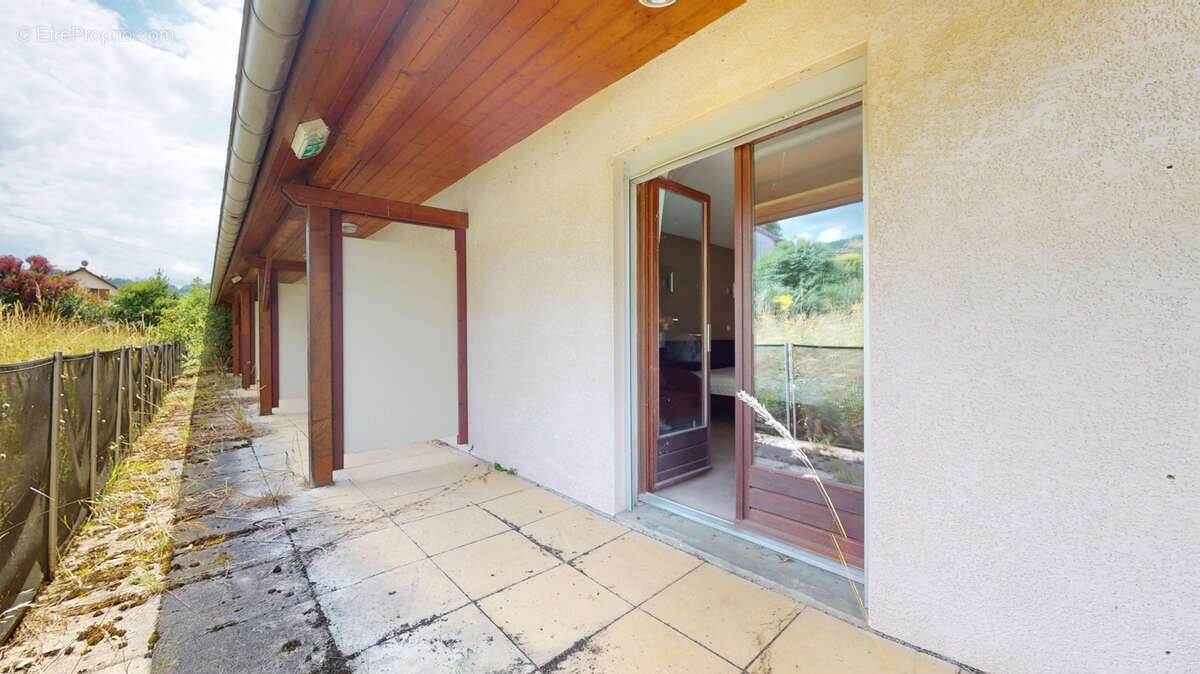 Appartement à CLERON