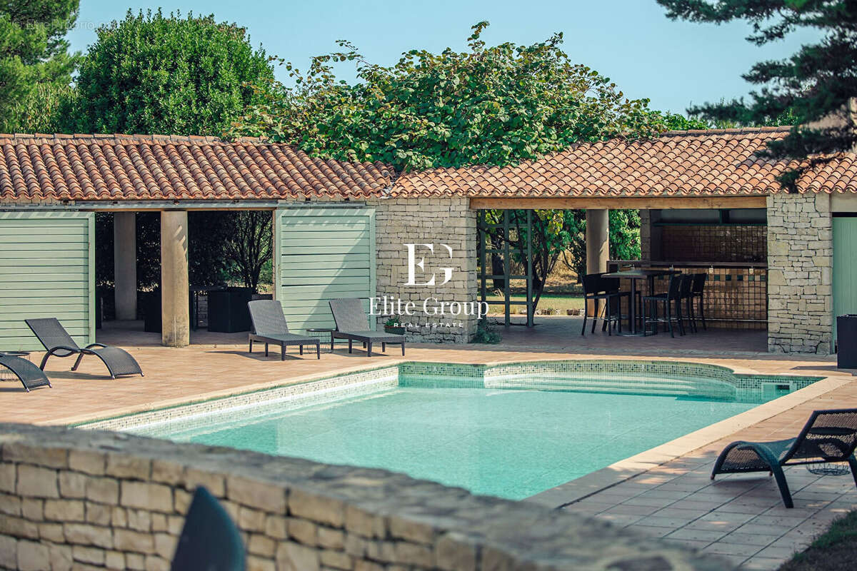 Villa d'exception à deux pas des plages et du centre-ville - photo 2