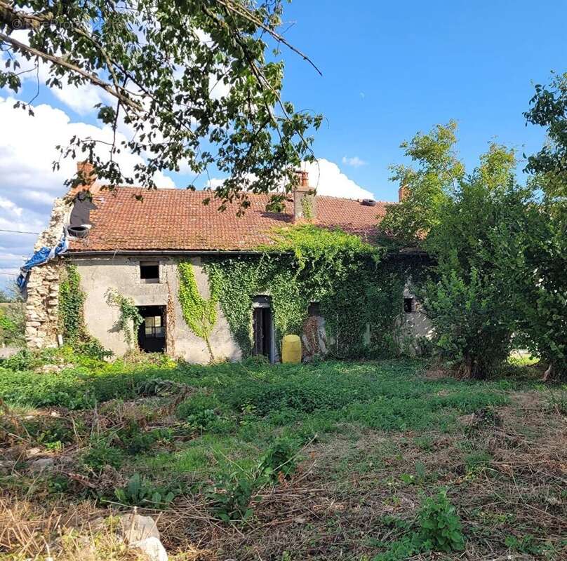 Maison à MONTORD