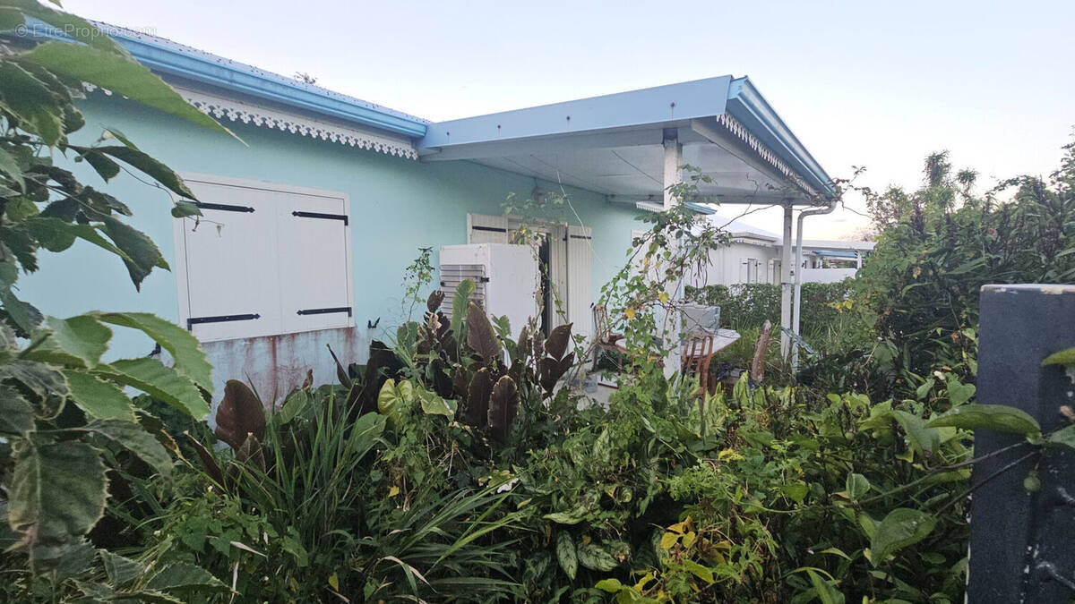 Photo 1 - Maison à SAINT-BENOIT