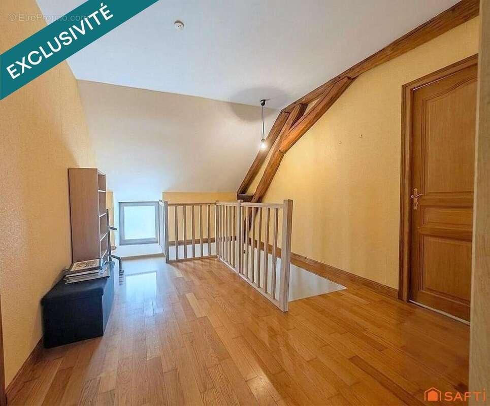 Maison 113 m² à Villeneuve-Sur-Yonne  - photo 6