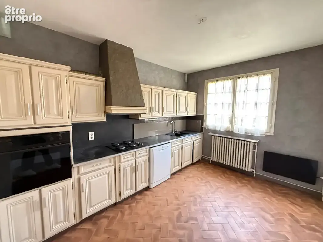 Maison à rénover 6 pièces à La Salvetat-Saint-Gilles - Potentiel à saisir - photo 8