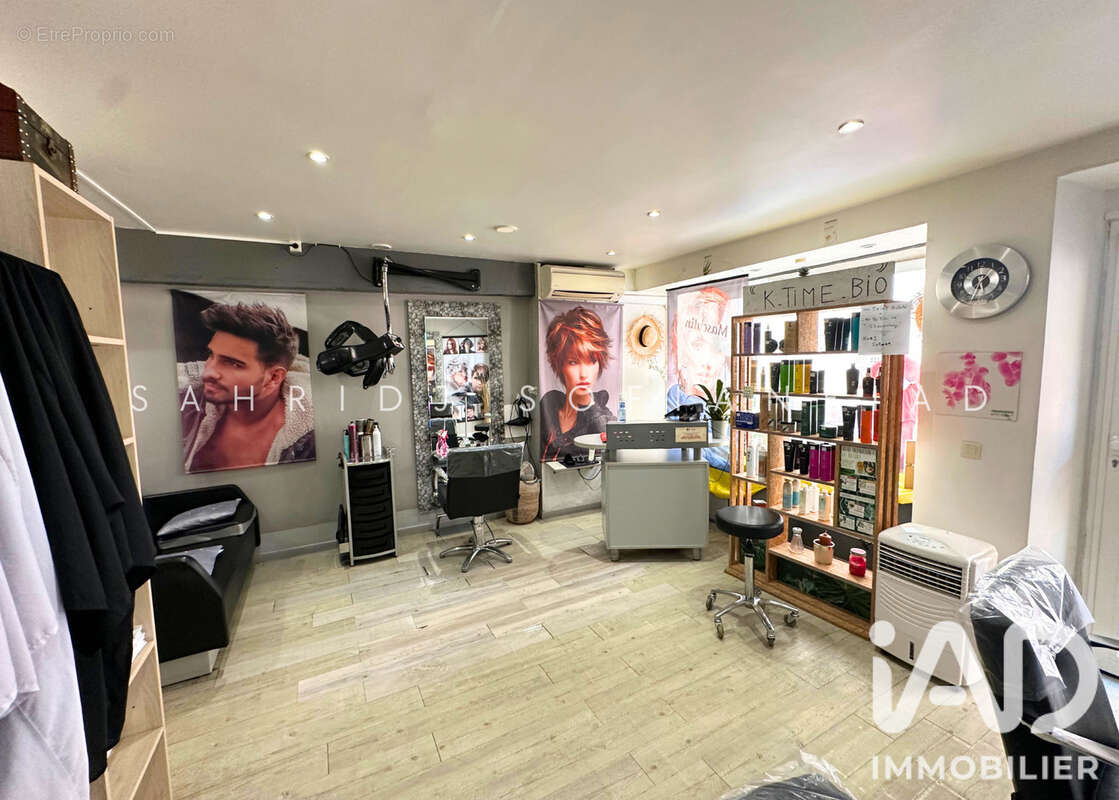 Commerce 25 m² à Bandol  - photo 2