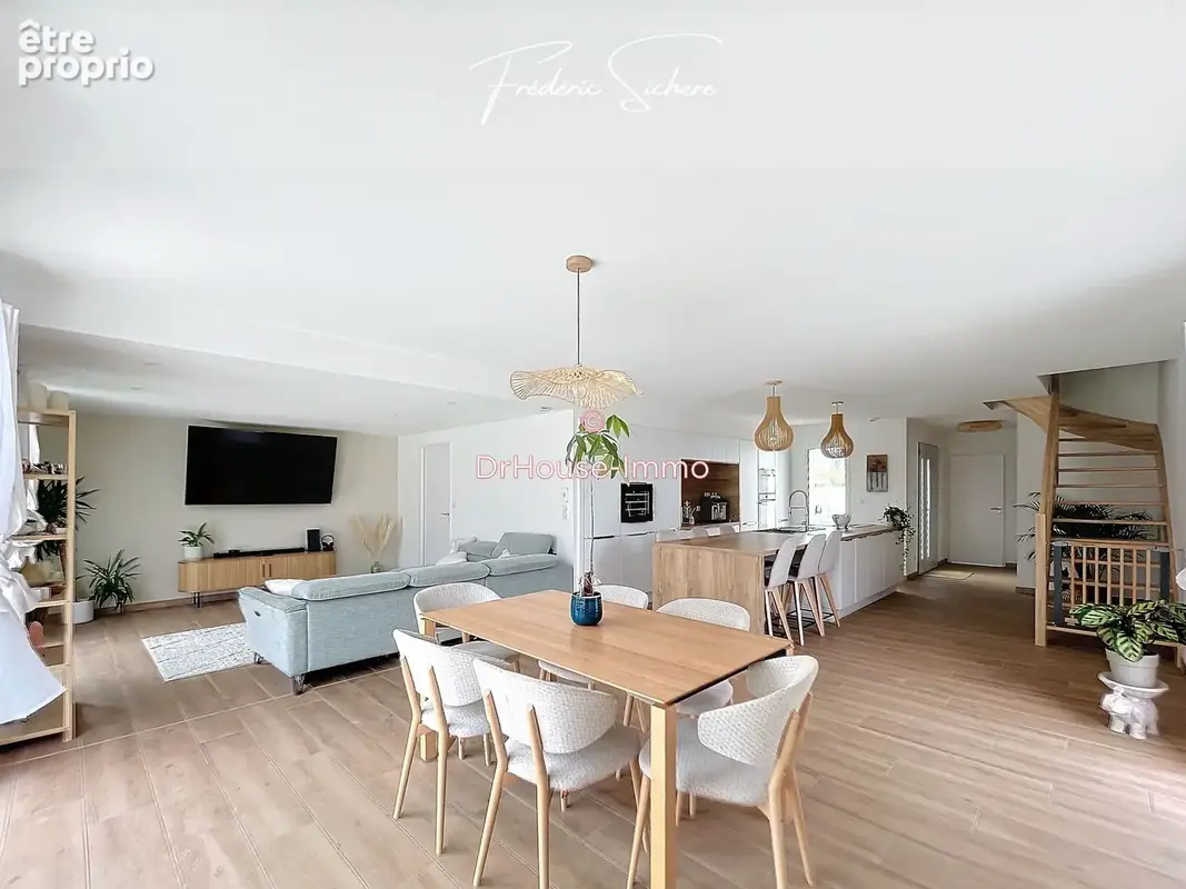 Maison 7 pièces 172 m² à vendre à La Jarrie (17220) - photo 26