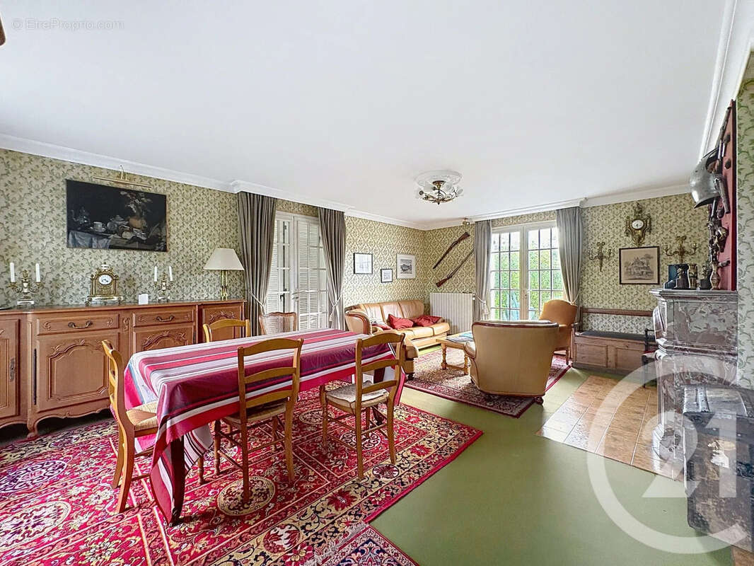 Maison 111 m² à Saint-Andre-Les-Vergers  - photo 4