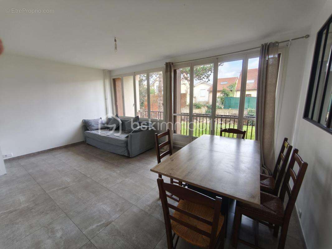 Appartement 3 pièces de 65m² avec balcon, parking et cave - photo 7