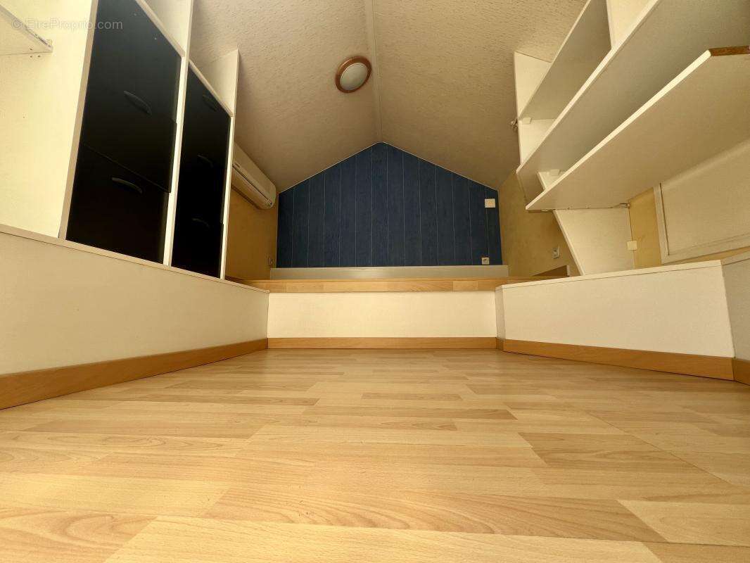 Appartement à MARSEILLE-16E