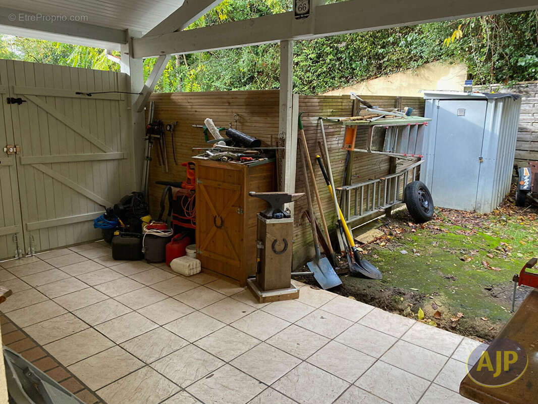 Maison à LESTIAC-SUR-GARONNE