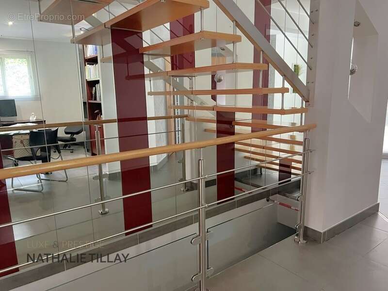 Maison à LA CHAPELLE-SAINT-MESMIN