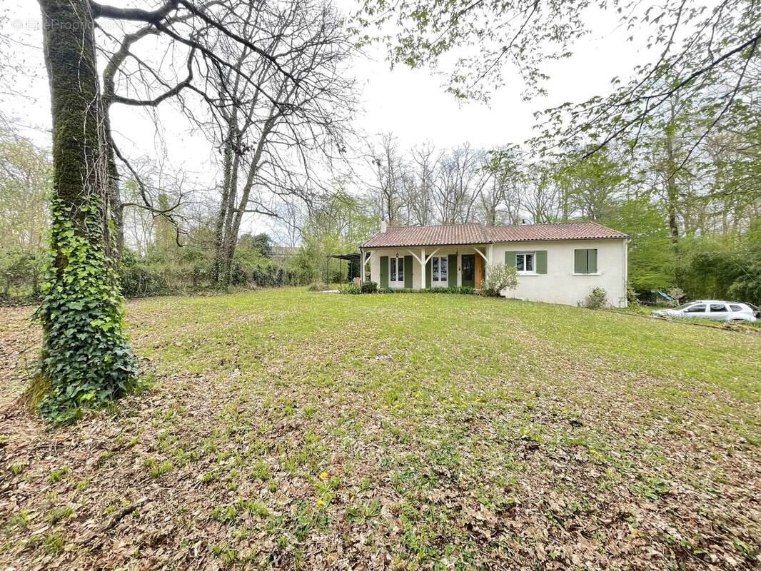 Maison à MONBAZILLAC