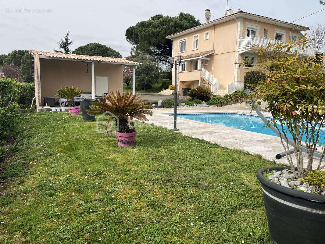 Maison à SAINTE-BAZEILLE