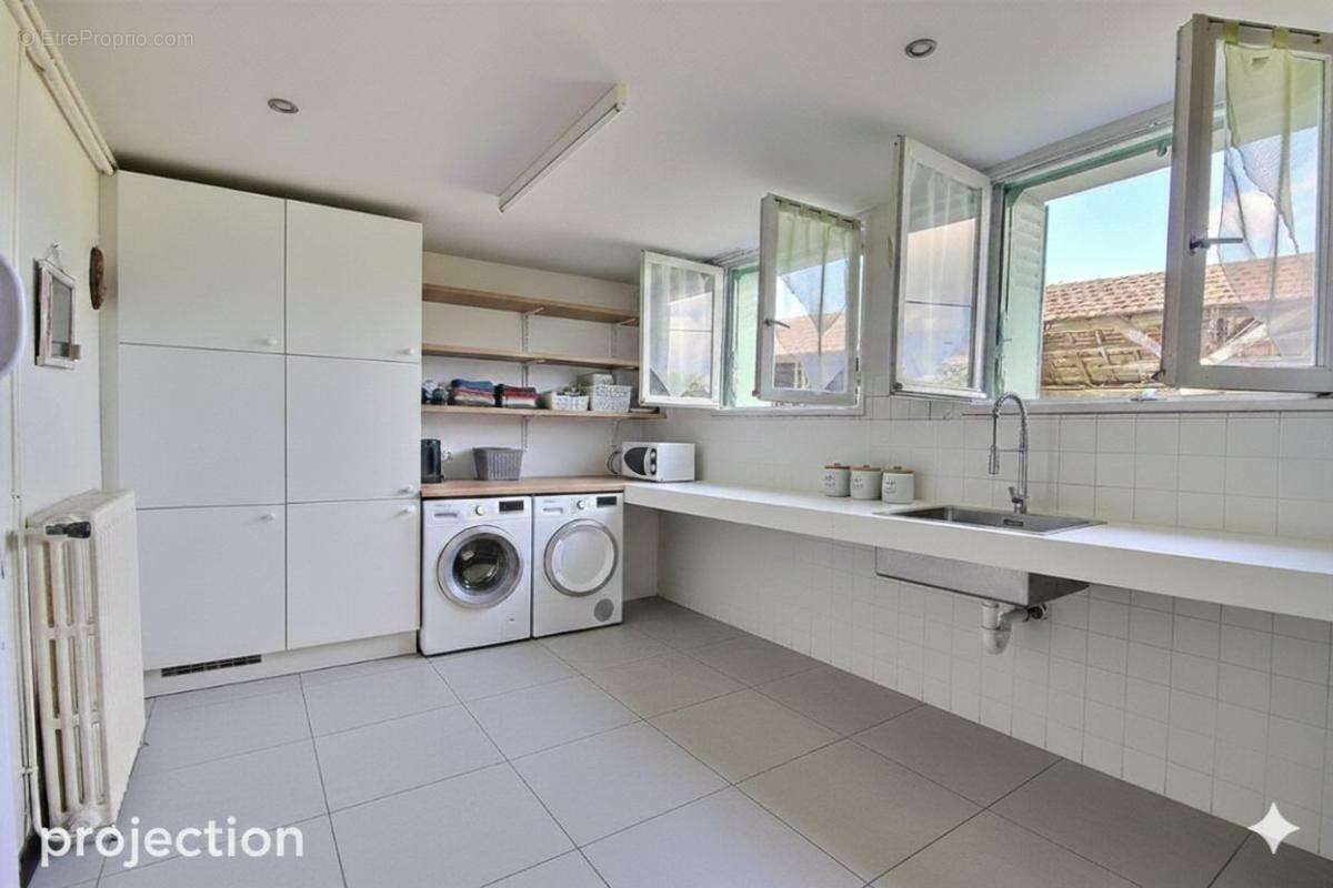 Maison à BEYRIE-EN-BEARN