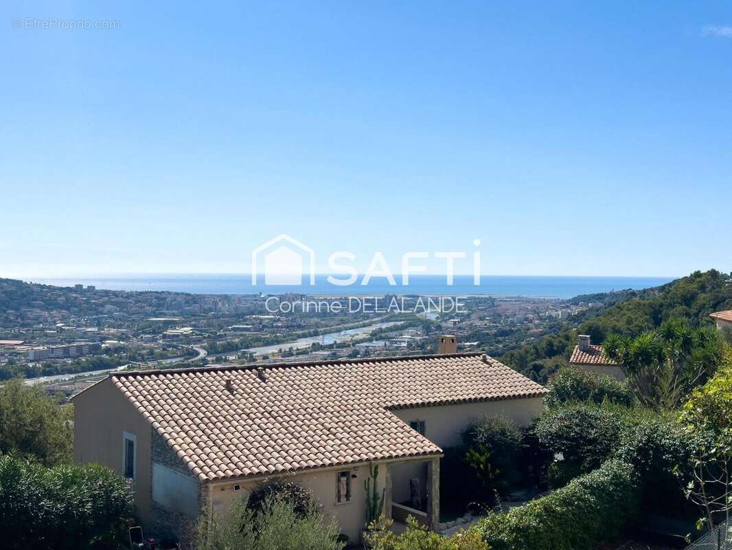 Photo 3 - Maison à SAINT-LAURENT-DU-VAR