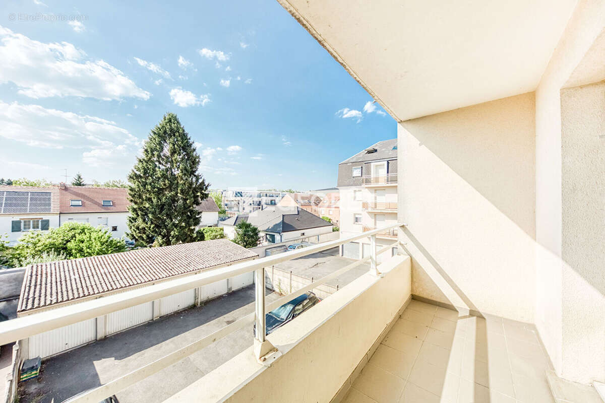 Appartement Pontault Combault 1 pièce(s) 25.72 m2 - photo 8
