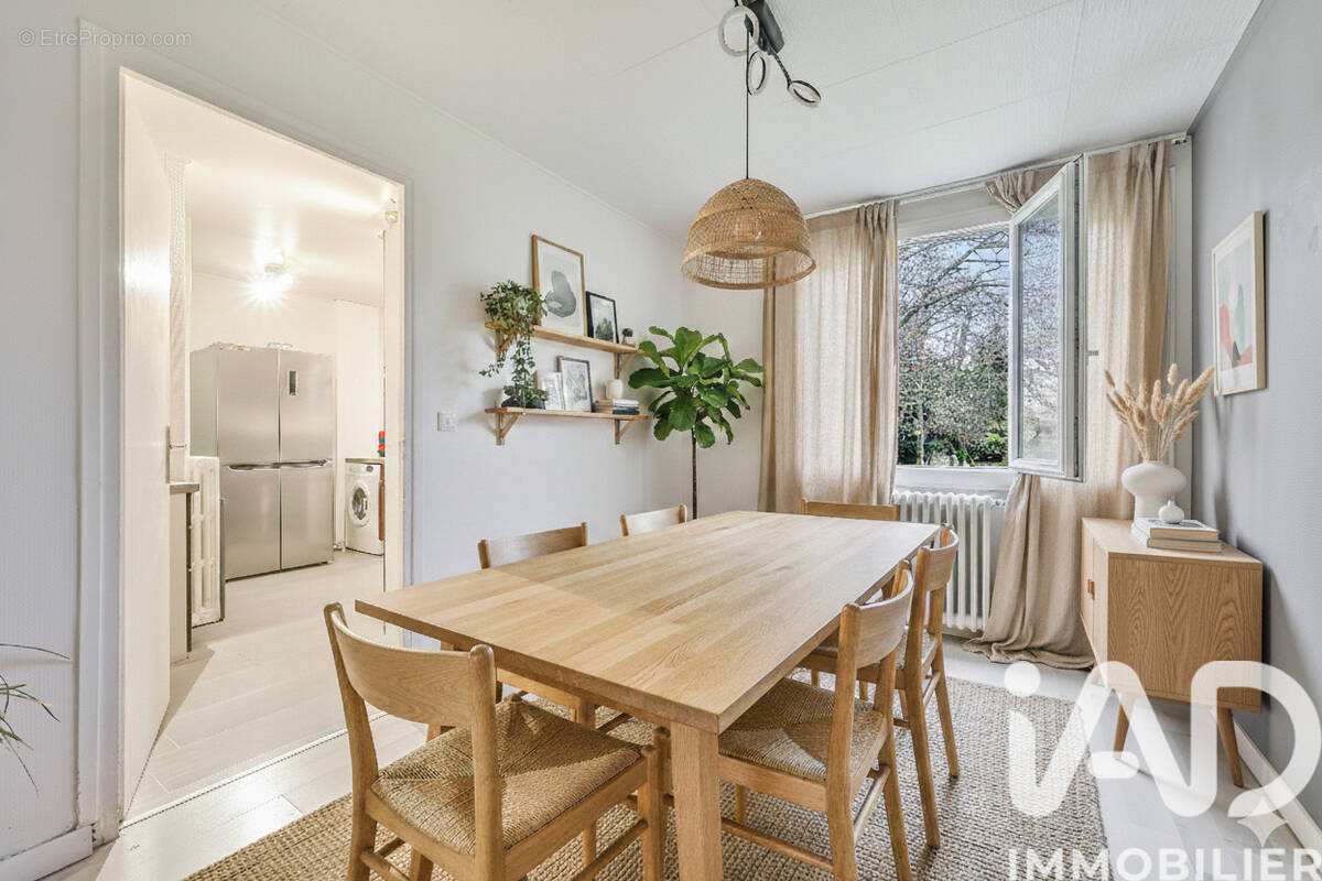 Photo 1 - Appartement à LA CELLE-SAINT-CLOUD