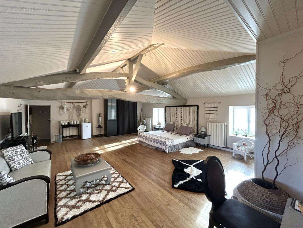 longère en pierres avec granges , 3 chambres, possibilité ch - photo 4