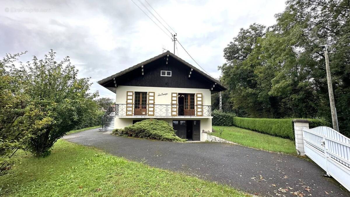 Maison à PERRIGNIER