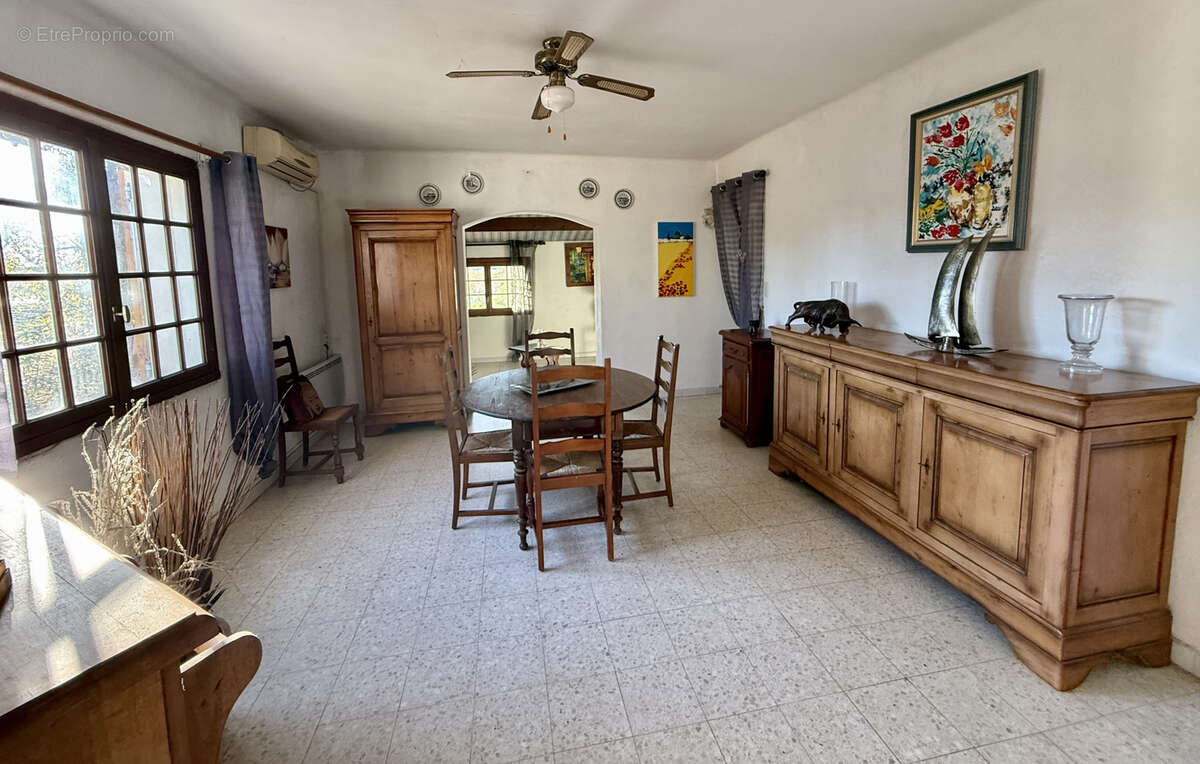 Maison à SAINT-LAURENT-D&#039;AIGOUZE