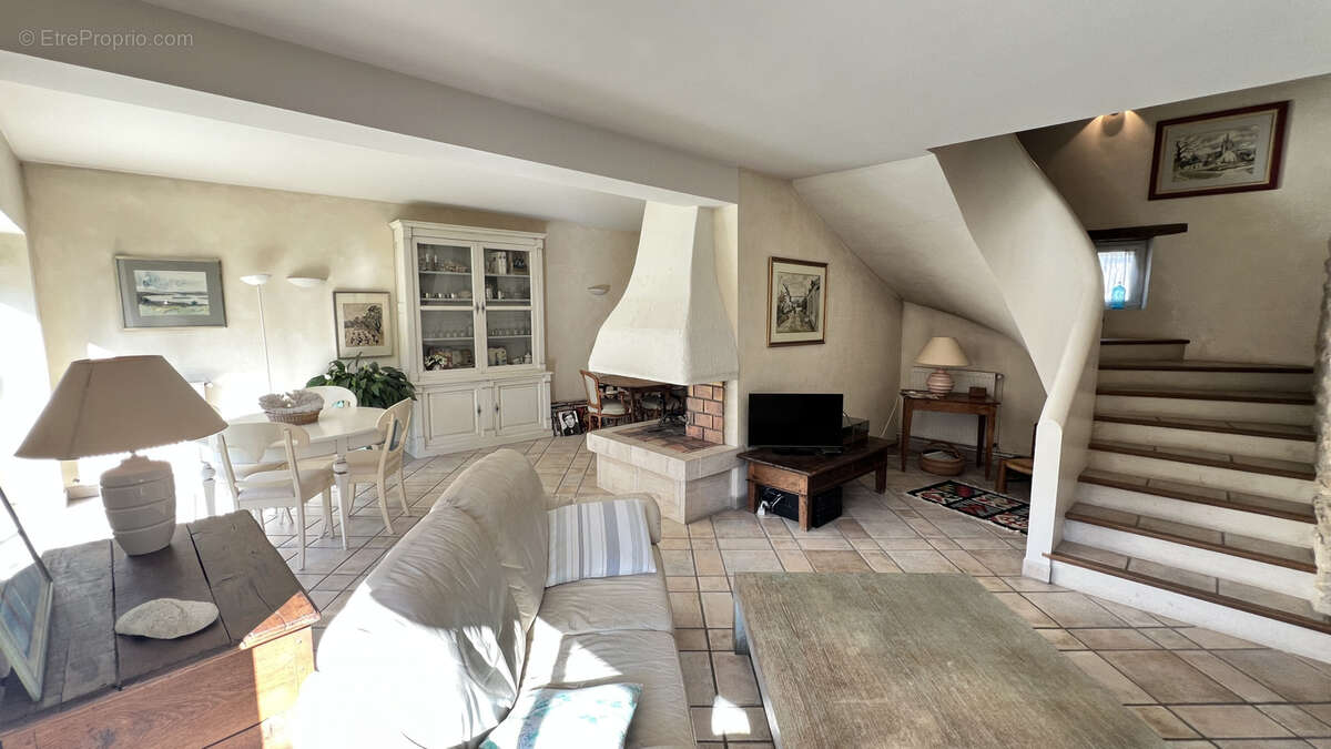 Maison à MILLY-LA-FORET