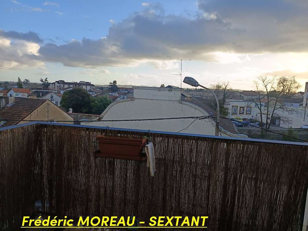 Dans résidence calme et bien entretenue en hyper centre, venez découvrir ce beau T4 avec balcon et garage - photo 10