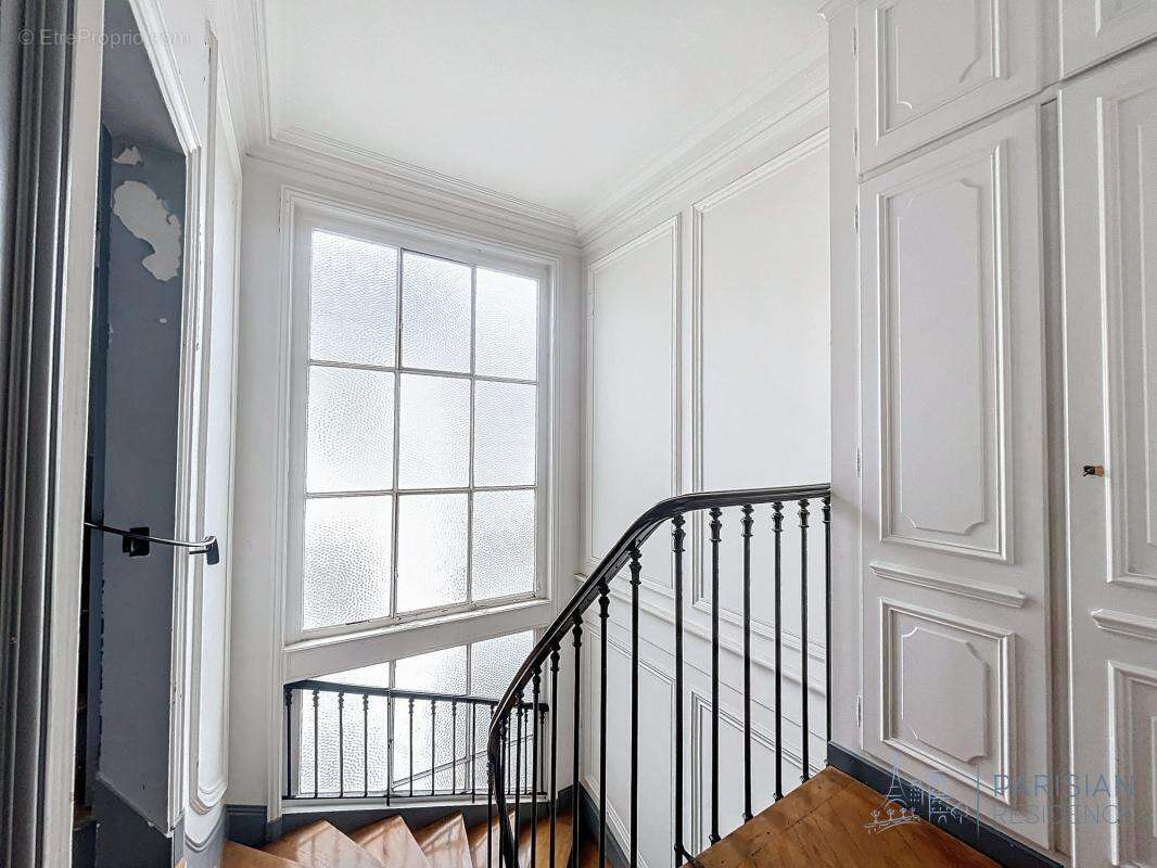 Appartement à NEUILLY-SUR-SEINE