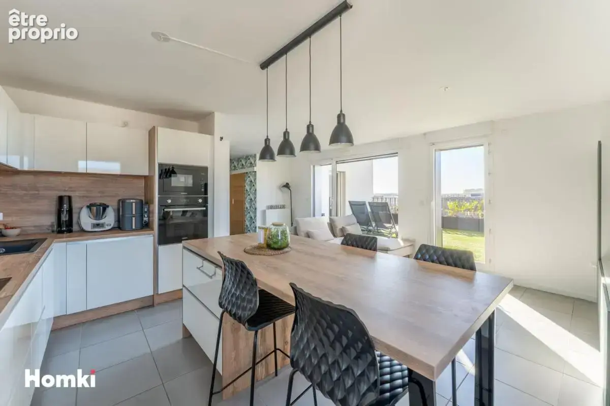 Appartement T5 de 123 m² à Bordeaux 33300, Passage de la Jalle - photo 4