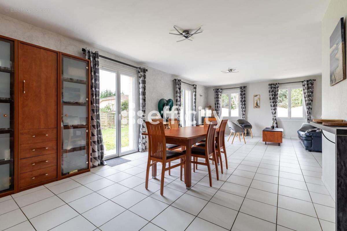 Maison à GUJAN-MESTRAS