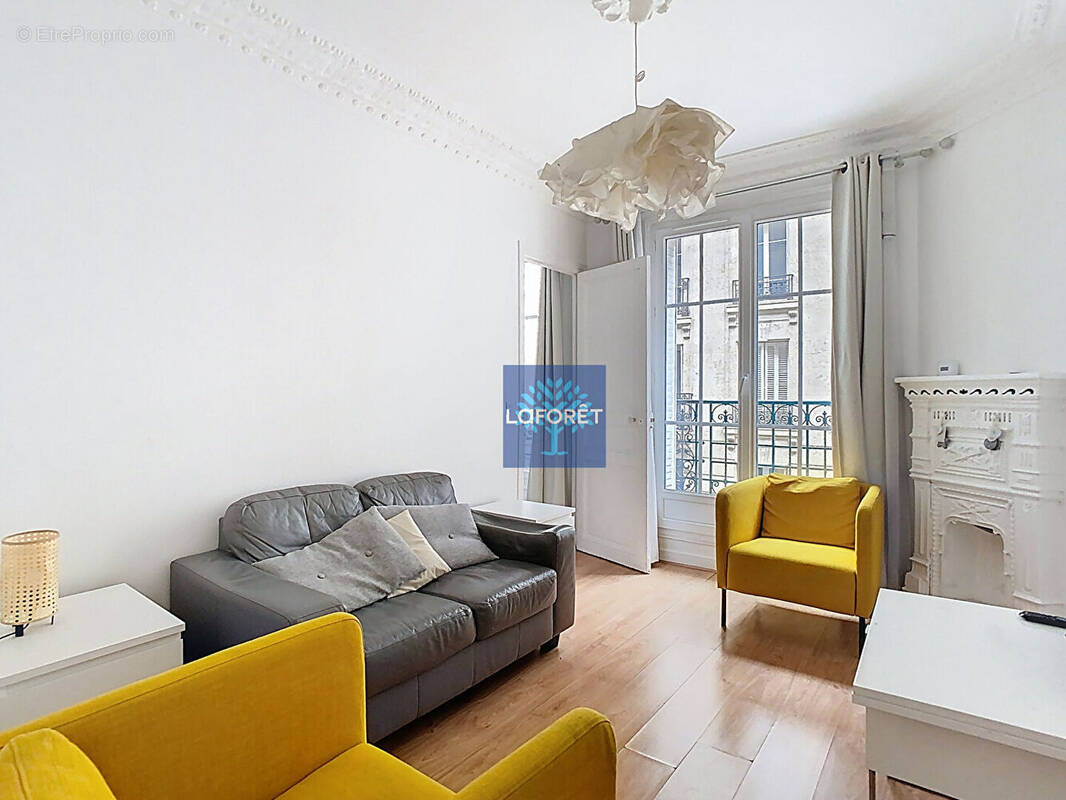 Appartement à PARIS-15E