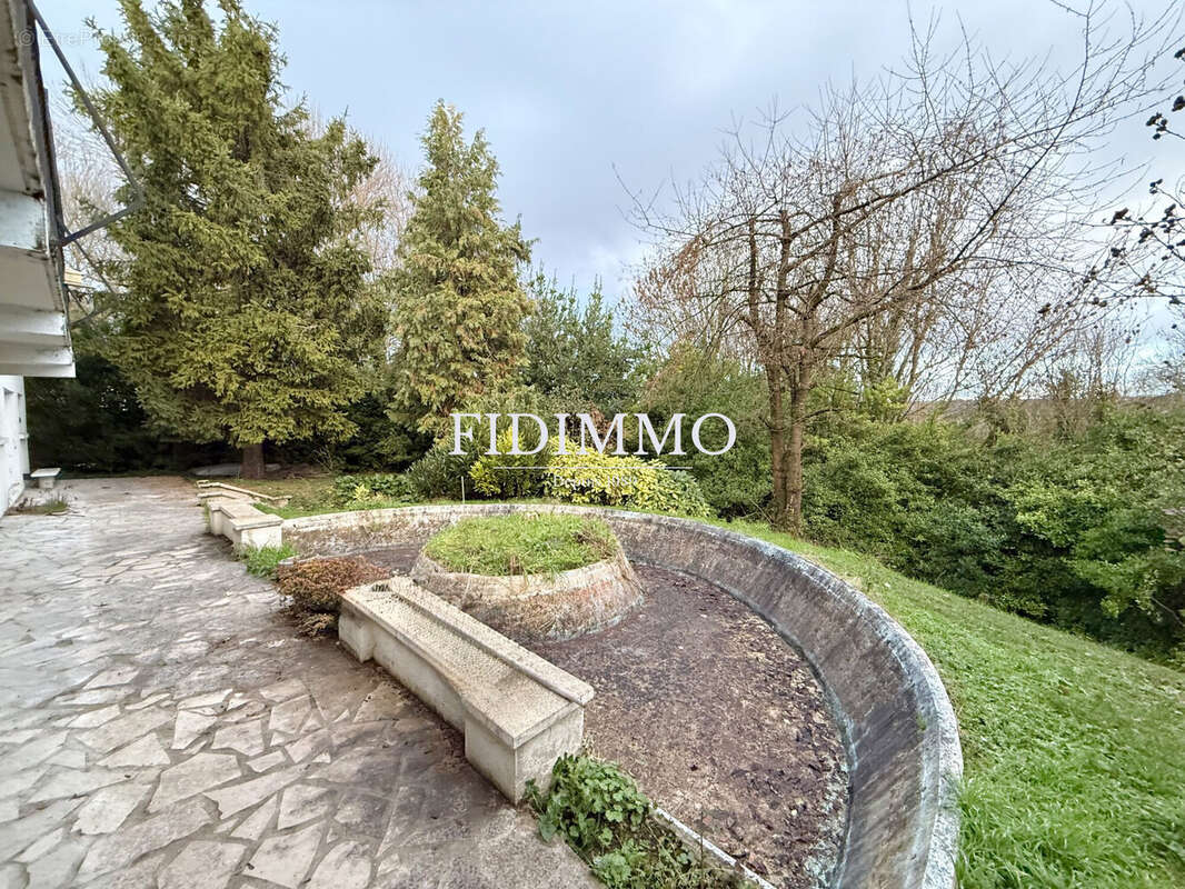 Maison à ORMESSON-SUR-MARNE