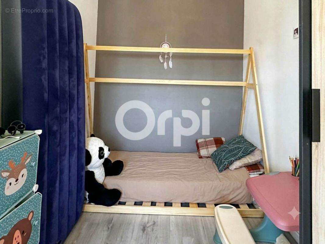 Appartement 31 m² à Rochefort  - photo 7