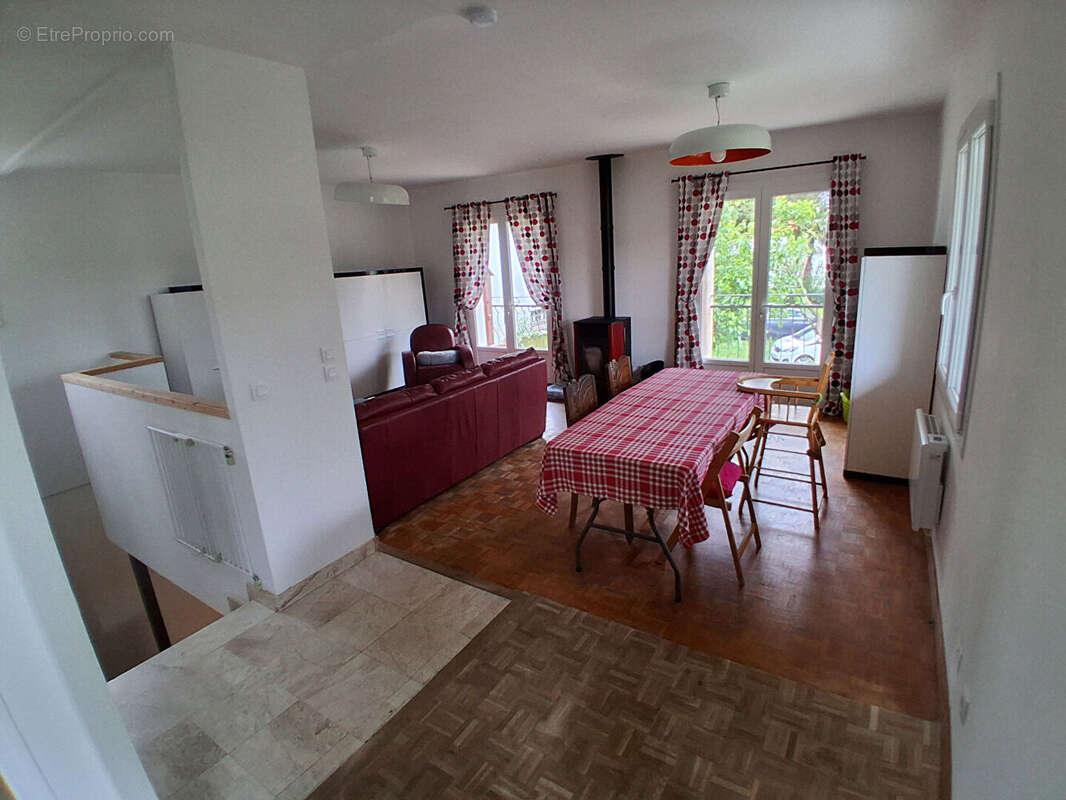 Maison 161 M2 sur 996 M2 rez de chaussée ,espace professionnel - photo 8